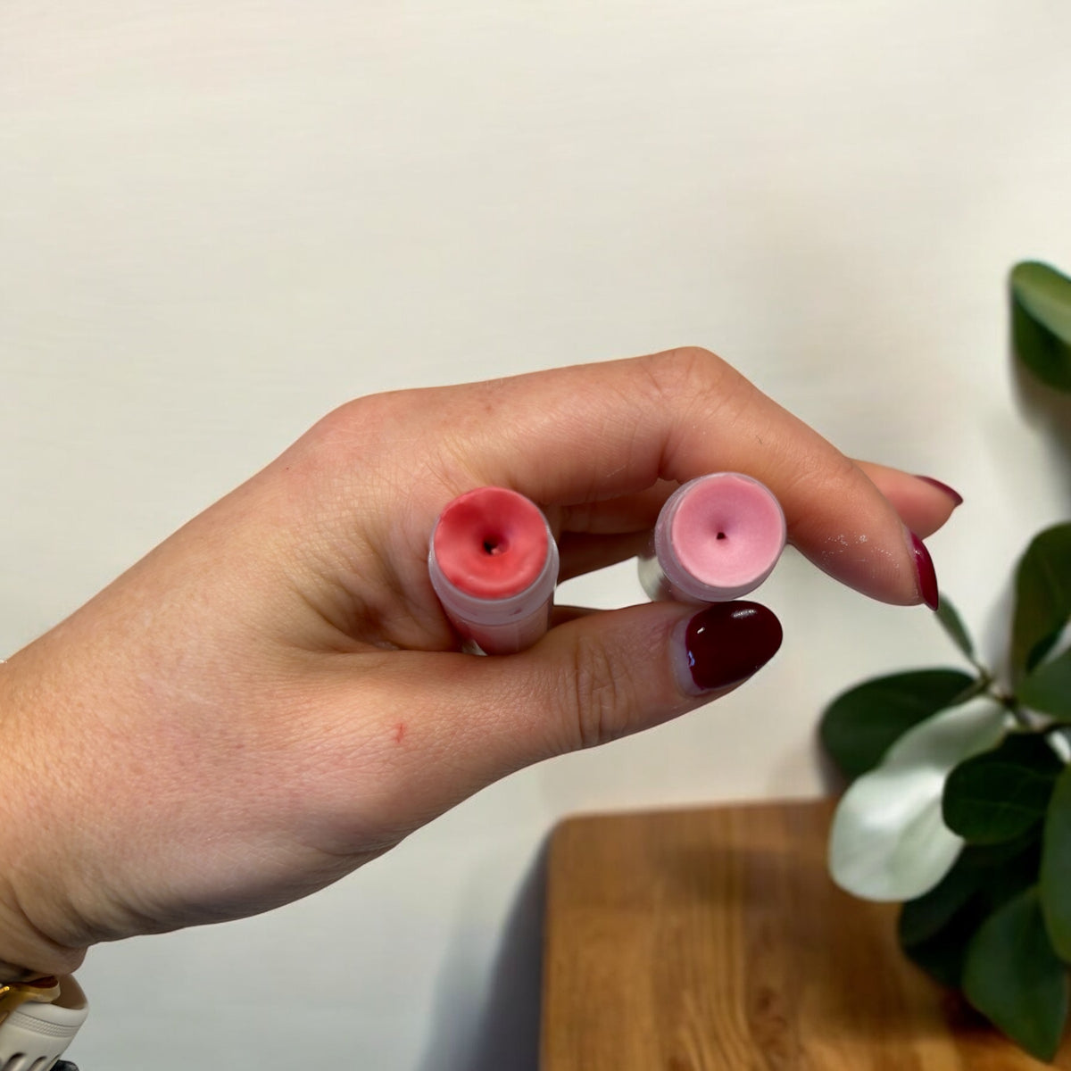 Natural beeswax lip balm, view 4