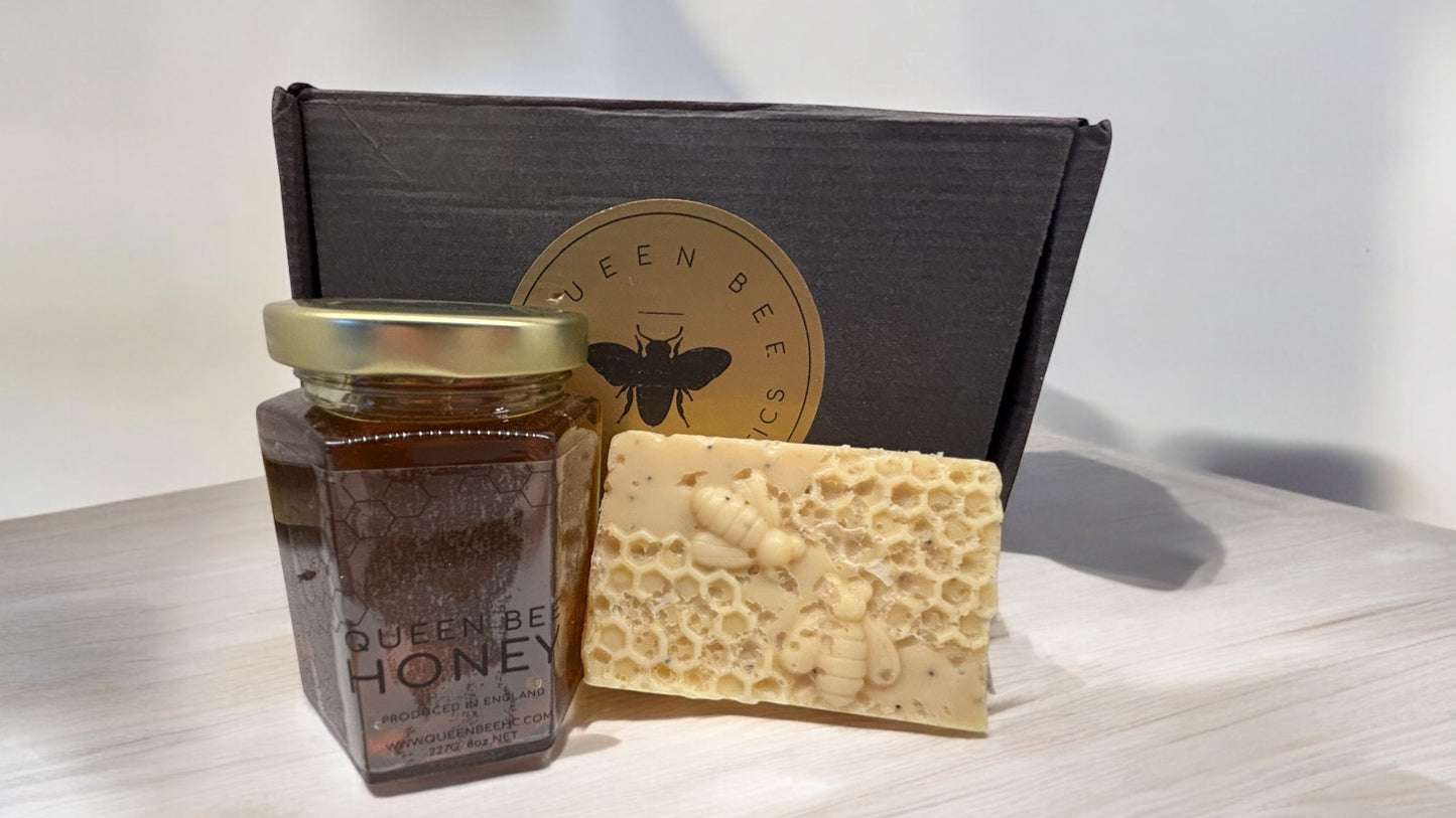 8oz Jar Raw Honey and Honey & Poppyseed Soap Gift